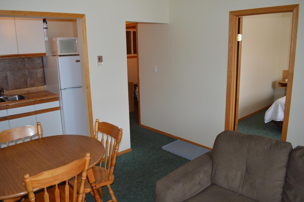 Motel Tyrol Radium Hot Springs Room photo