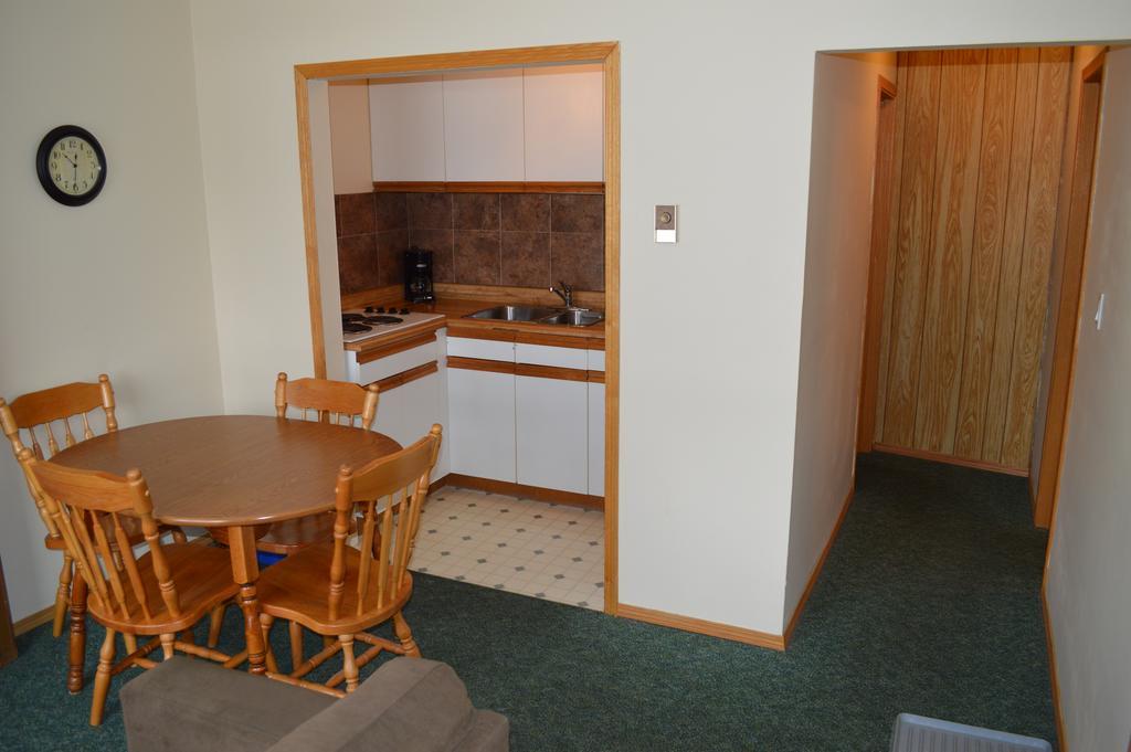 Motel Tyrol Radium Hot Springs Room photo
