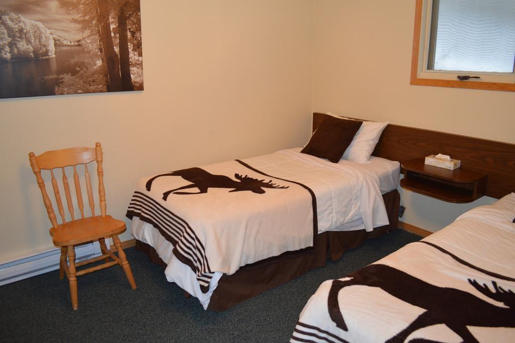 Motel Tyrol Radium Hot Springs Room photo